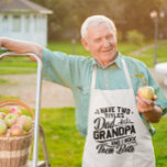 Cute Roligt Retro Typography Pappa Grandpa Gift Långt Förkläde<br><div class="desc">Vem som helst som har två titlar som pappa och farfar kommer att göra det i KÄRLEK!</div>