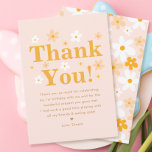 Cute Rosa and gult Daisy Birthday Girl Tack Kort<br><div class="desc">Det här fina kortet är perfekten för att visa uppskattning efter ett vår-inspirerat födelsedagsfirande, och det bästa är att det kan anpassas så att varje kort blir unikt för dig. Tack vare en liten kombination av daisy för rosa och gult är det här kortet ett uttryck för vår glatta innersta...</div>
