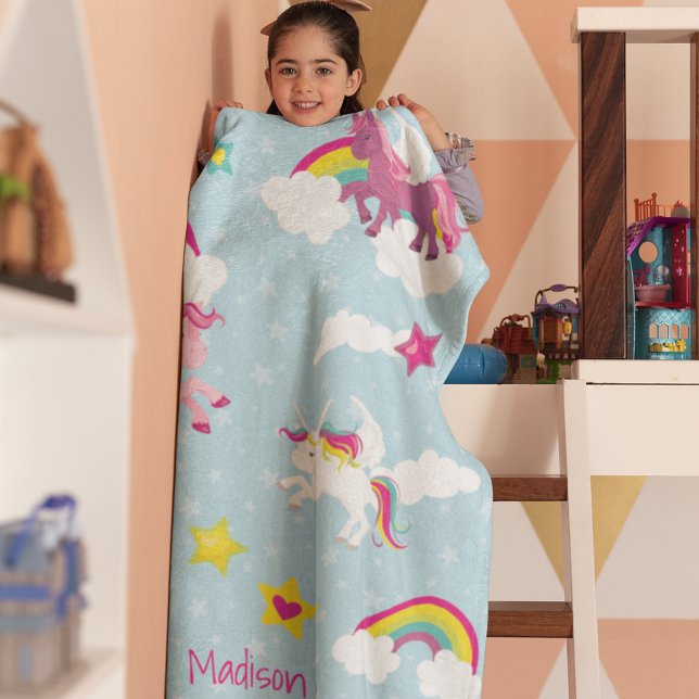 Cute Rosa and Lila Unicorns and Rainbows Fleecefilt (Skapare uppladdad)