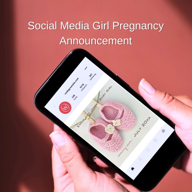 Cute Rosa Baby Shoes Social Media Girl Gravid Meddelande (Skapare uppladdad)