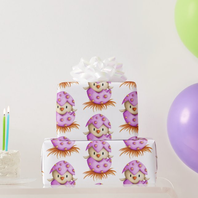 Cute Rosa Bird Hatching Baby Shower Presentpapper (Festgåvor)