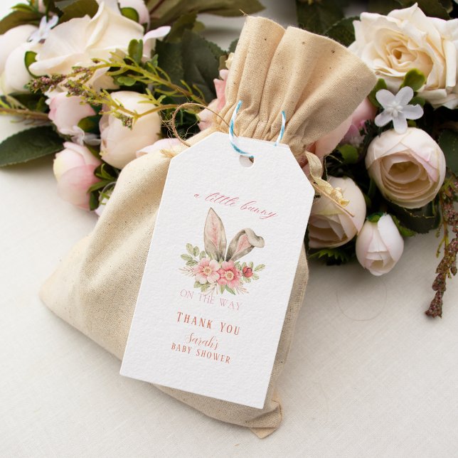 Cute  Rosa Blommigt Bunny Baby Shower Presentetikett (Skapare uppladdad)