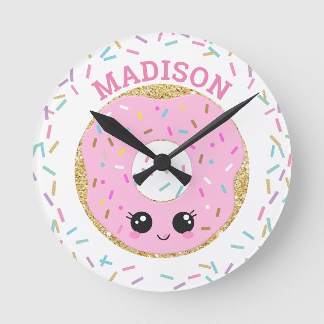 Cute Rosa Donut Doughnut Sprinkles Girls Room Rund Klocka (Framsida)