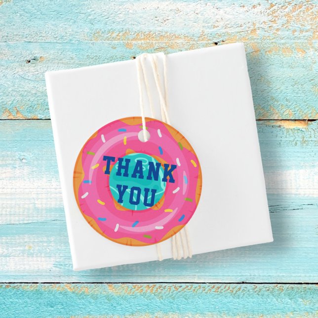 Cute Rosa Donut Inner Tube Bassäng Party Birthday Gåvor Etiketter (Skapare uppladdad)