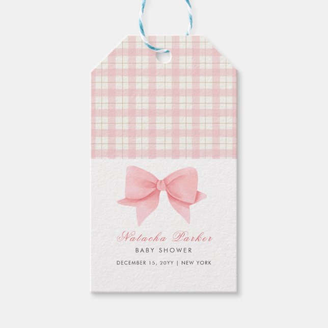 Cute Rosa Gingham Play Bow Girl Baby Shower Presentetikett (Framsidan)