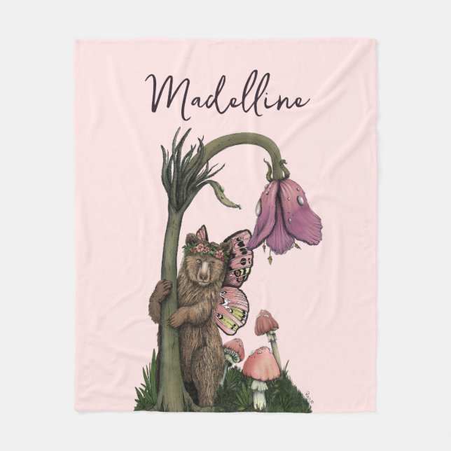 Cute Rosa Grizzly Bear Fairy in Enchanted Forest Fleecefilt (Framsidan)