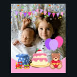 Cute Rosa Kids Leksaker Birthday Celebréfoto Poster<br><div class="desc">Cute Rosa Kids Leksaker Birthday Celebration Photo Personlig Lägg till din egen Nalle Cake Balloon-design. Snygg födelsedagsfotomall. Lägg till ditt barn-foto i den här födelsedagsfirandedesignen.</div>