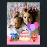 Cute Rosa Kids Leksaker Birthday Celebréfoto Poster<br><div class="desc">Cute Rosa Kids Leksaker Birthday Celebration Photo Personlig Lägg till din egen Nalle Cake Balloon-design. Snygg födelsedagsfotomall. Lägg till ditt barn-foto i den här födelsedagsfirandedesignen.</div>