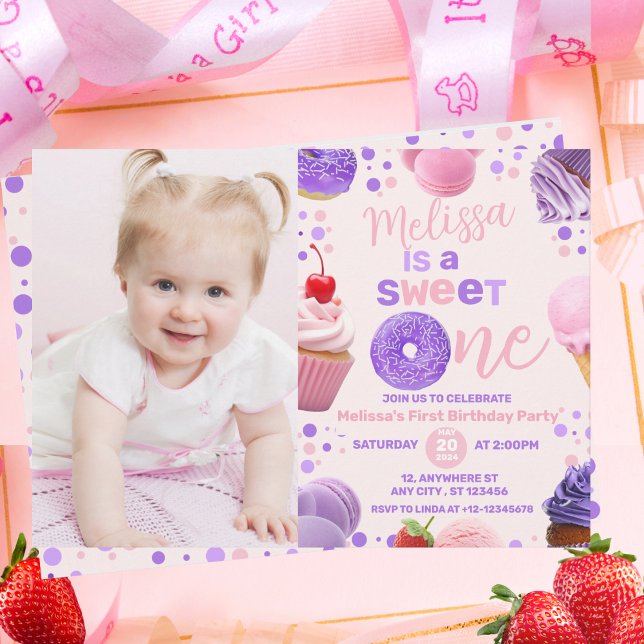 Cute Rosa Lila Sweet One Girl's Birthday Photo Inbjudningar (Skapare uppladdad)