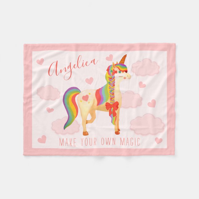 Cute Rosa Magic Rainbow Unicorn in Clouds Fleecefilt (Framsidan (Horisontell))