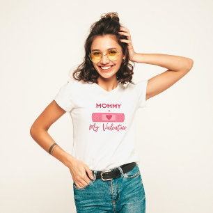 Cute Rosa Plaster Heart Mamma är min Valentine T Shirt
