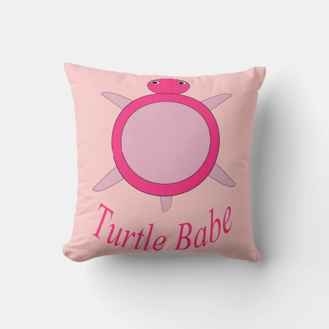 Cute Rosa Turtle Babe Pillow Kudde (Framsida)