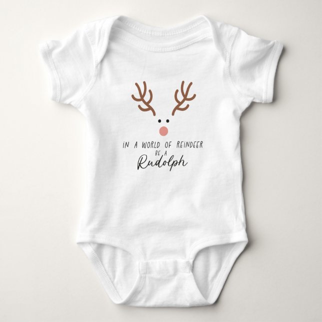 Cute Rudolph Red Nposed Reindeer T Shirt (Framsida)