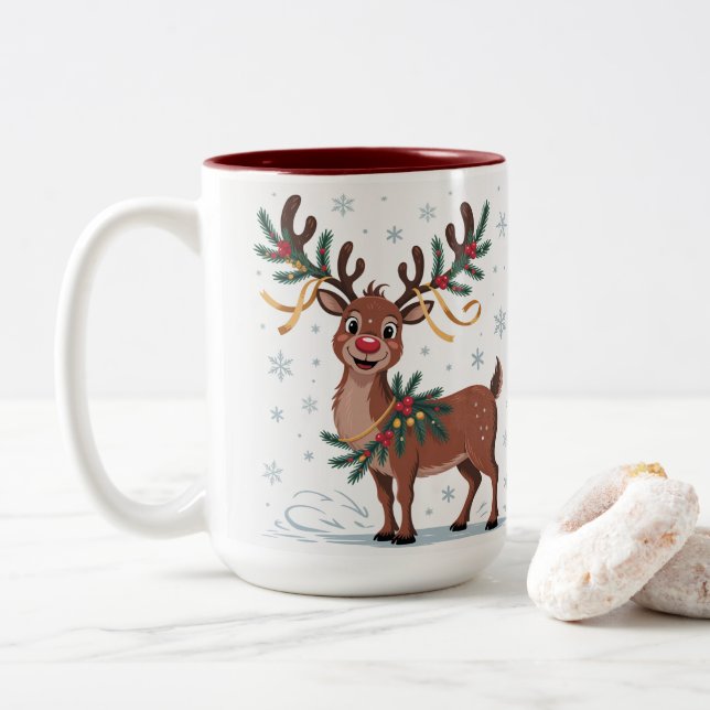 Cute Rudolph with Gold Accents Två-Tonad Mugg (Med munk)