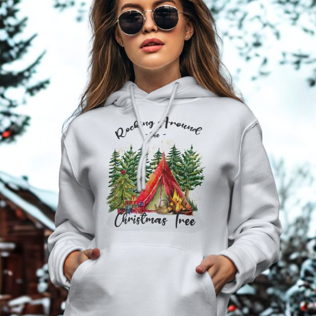 Cute Rustic Campfire Modern Script Julgran T Shirt (Skapare uppladdad)