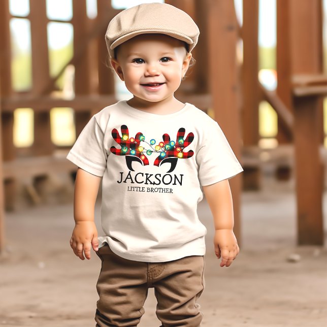 Cute Rustic Play Reindeer Antlers Ljus Namn T Shirt (Skapare uppladdad)