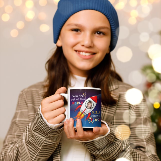 Cute Rymden Rocket Frakt Blast från födelsedag Mugg (Skapare uppladdad)