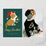 Cute Santa Corgi Photo Grönt Lycklig Hanukkah<br><div class="desc">Lycklig Hanukkah! Skicka ditt festive hälsning med det här anpassadet guld-folie Hanukkah-fotoplatta. Det är en vacker kargi som bär en julhatt. Anpassa genom att lägga till foto,  namn,  år och andra detaljer. Det här söta corgi-fotot Hanukkah-platta kortet finns i andra folier i färg.</div>