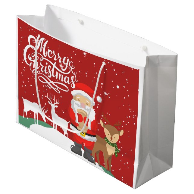 Cute Santa i snö med renar, skrivet rött (Framsidan Vinklad)