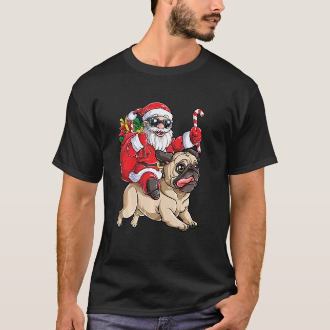 Cute Santa Riding Pug Hund Funny Pug Hund jul T Shirt (Framsida)