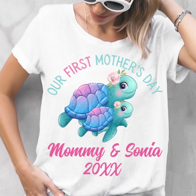 Cute Sea Turtle First Mors dag T-shirt (Skapare uppladdad)