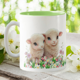 Cute Sheep Lamb i blomsterträdgården personlig Två-Tonad Mugg