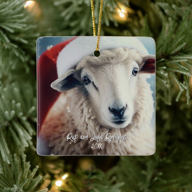 Cute Sheep Wearing Santa Hat jul Julgransprydnad Keramik (Träd)
