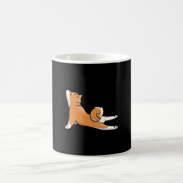 Cute shiba inu hund | Yyoga pose | födelsedagspres Kaffemugg (Center)