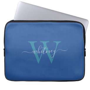 Cute Simple Blue Monogram Cursive Namn & Initial Laptop Fodral