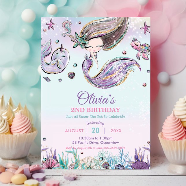 Cute Sjöjungfru under Sea Narwhal Lila Birthday Inbjudningar (cute brunette mermaid under the sea turtle seahorse purple pink pool birthday party invitation cards)