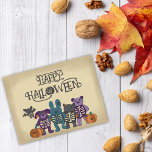 Cute Skeleton Animals och Pumpkins Halloween Vykort<br><div class="desc">Skicka lite söt och lite läskigt hälsning med det här Halloween-vykortet. Det visar på söta mjukisdjur med vissa av deras skelett som ser ut som en något skämtsam bild tillsammans med några penselpumpor. Det finns en fladdermus, en björn, en katt, en hund och en kanin. Djuren och pumporna är i...</div>