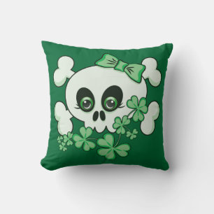 Cute Skull med Shamrocks Kudde