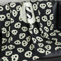 Cute Skull Mönster Monogram Black Fleece Blanket