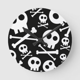 Cute Skull och korsben Rund Klocka