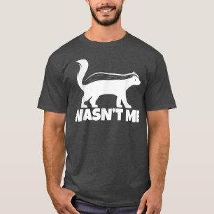 CUTE SKUNK SQUADTHE SKUNK WHISPERER ZOOKEEPER ZOOO T SHIRT