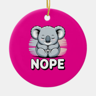 Cute Sleeping Koala “Nope” Funny Cartoon Julgransprydnad Keramik