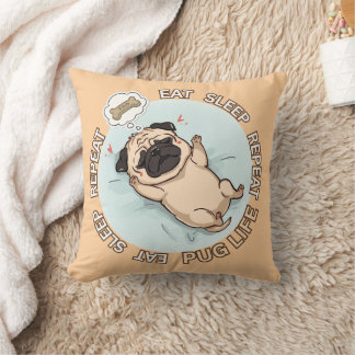 Cute Sleeping Pug Dreaming of Treats Throw Pillow Kudde