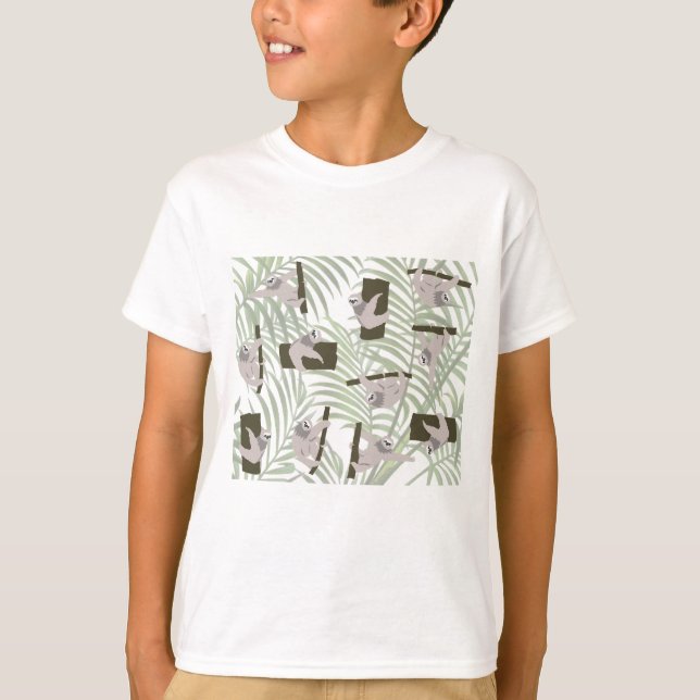 Cute Sloth Animals Mönster i Vild Forest T Shirt (Framsida)
