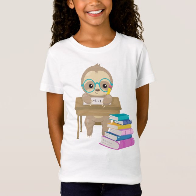 Cute Sloth School Desk Math Writing Reading Bokar T Shirt (Framsida)