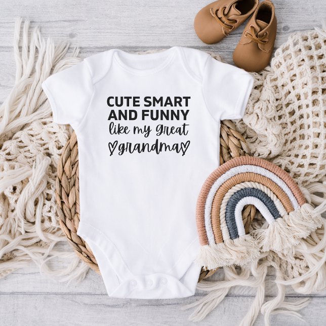 Cute Smart och roligt som min Underbara mormor... T Shirt (Skapare uppladdad)