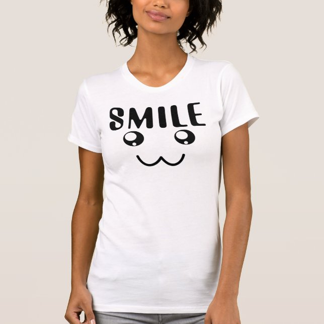 "Cute Smile" LogoT-Shirt T Shirt (Framsida)