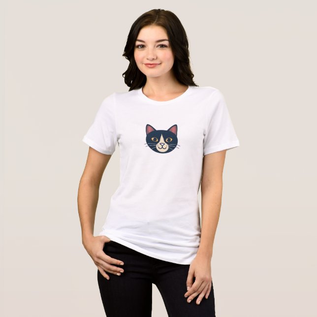Cute Smiling Cat Face Minimal Women’s T-Shirt (Framsida Full)