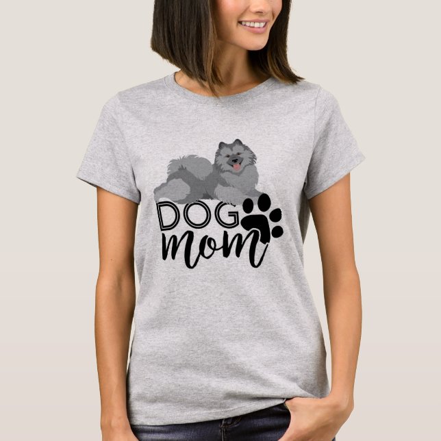 Cute Smiling Keeshond Hund Mamma Graphic T Shirt (Framsida)