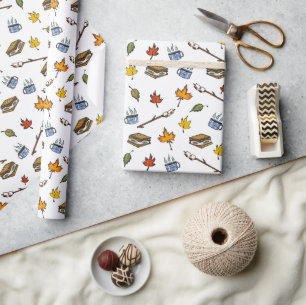 Cute S'mores Campfire Lycklig Camper Birthday Presentpapper
