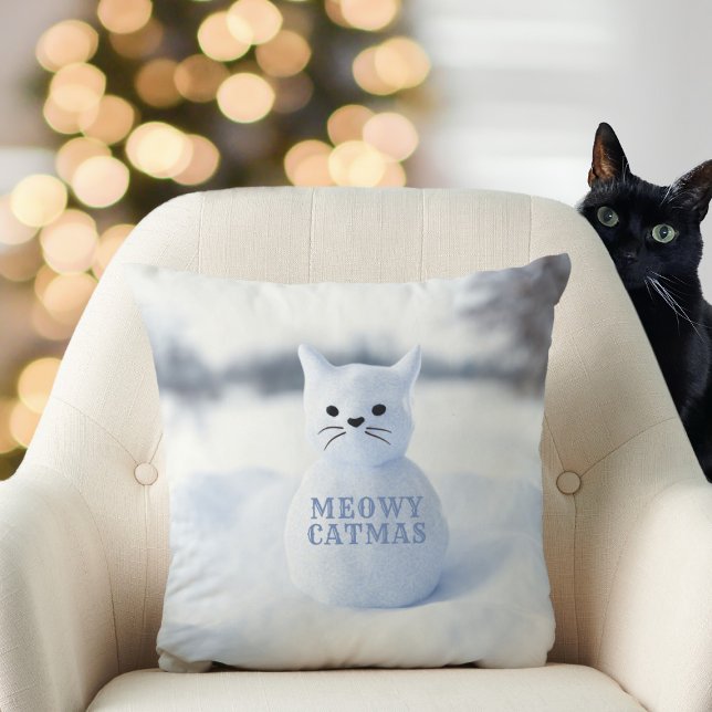 Cute Snö Cat Meowy Catmas Snöflingor jul Kudde (Meowy Catmas! Here's a fun & festive snow cat/winter snowflakes pillow. Your cat will love it! 😺)
