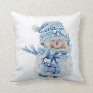 Cute Snögubbe i vinterfotografijul Kudde