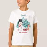 Cute Snögubbe jul Birthday Kids' T-Shirt<br><div class="desc">Kute Julskjorta T-shirt med en söt snögubbe,  kanin och Julgran i en snöskogs för barn födelsedagar runt jul. Du kan lätt anpassa den.</div>