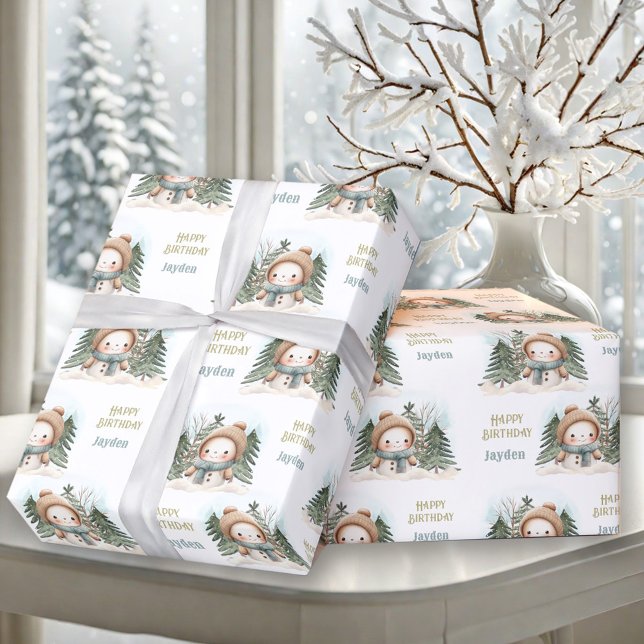 Cute Snögubbe Winter Birthday Boy Namn Presentpapper (Cute Snowman Winter Birthday Boy Name Wrapping Paper)
