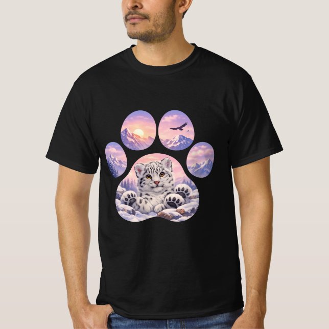 Cute Snow Leopard Paw Mountain Design T Shirt (Framsida)