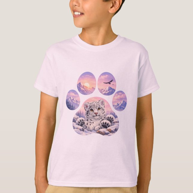 Cute Snow Leopard Paw Mountain Design T Shirt (Framsida)